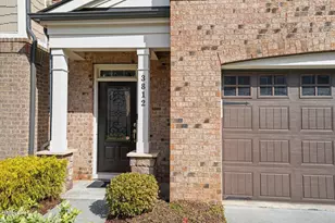 3812 Essex Garden Ln, Raleigh, NC 27612 - Photo 2