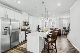 2528 Chert Ln, Raleigh, NC 27610 - Photo 6