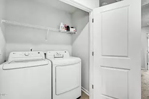 2528 Chert Ln, Raleigh, NC 27610 - Photo 18