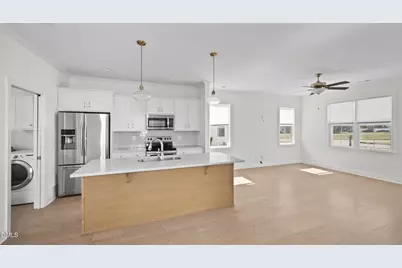 1637 Berry Avenue, Henderson, NC 27536 - Photo 8