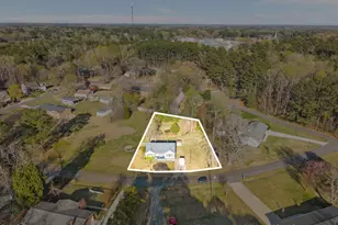 409 Brown Cir, Rolesville, NC 27571 - Photo 4