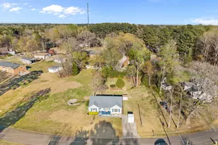 409 Brown Cir, Rolesville, NC 27571 - Photo 4