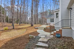 600 Lakeshore Ln, Chapel Hill, NC 27514 - Photo 10