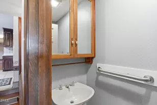 1210 E Cumberland St, Dunn, NC 28334 - Photo 16