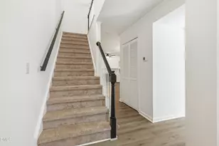 205 Oak Hollow Ct, Raleigh, NC 27613 - Photo 14