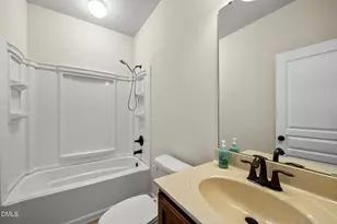 10119 Glen Autumn Rd, Raleigh, NC 27617 - Photo 6