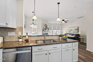 10119 Glen Autumn Rd, Raleigh, NC 27617 - Photo 4