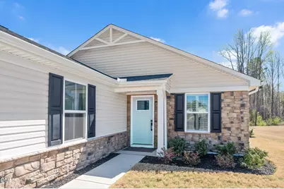 173 S Breeze Way, Fuquay Varina, NC 27526 - Photo 2