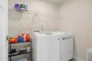 173 S Breeze Wy, Fuquay Varina, NC 27526 - Photo 14