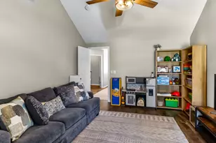 100 Penncross Dr, Raleigh, NC 27610 - Photo 22