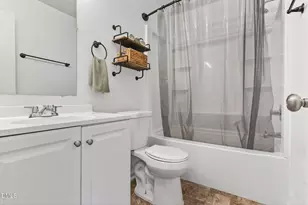 516 Auburndale Ln, Fayetteville, NC 28314 - Photo 16