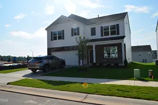 136 Pisgah St, Sanford, NC 27330 - Photo 2