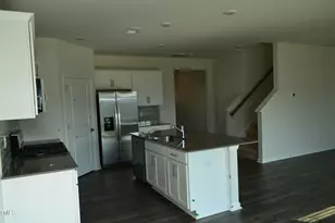 136 Pisgah St, Sanford, NC 27330 - Photo 8