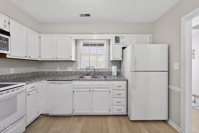 102 Lake Hollow Circle, Cary, NC 27513 - Photo 2