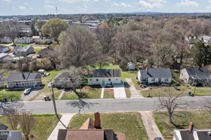 408 W Gilbreath St, Graham, NC 27253 - Photo 20