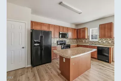 810 Howdenshire, Knightdale, NC 27545 - Photo 2