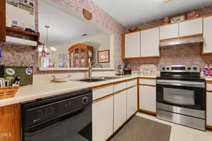 710 Springfork Dr, Cary, NC 27513 - Photo 4