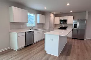 4468 Captain Falls Dr, Raleigh, NC 27610 - Photo 6