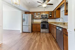 1524 Edgeside Ct, Raleigh, NC 27609 - Photo 8