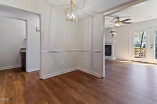 1524 Edgeside Ct, Raleigh, NC 27609 - Photo 10