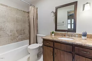 1524 Edgeside Ct, Raleigh, NC 27609 - Photo 18