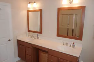 10400 Rosegate Ct, Raleigh, NC 27617 - Photo 12