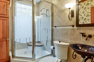 10 Elmstead Pl, Chapel Hill, NC 27517 - Photo 14