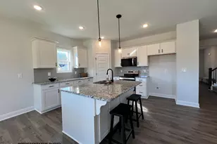 211 Cardovia Wy, Wendell, NC 27591 - Photo 2