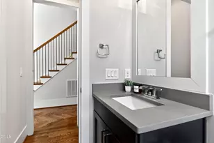 1116 Hymettus Ct, Raleigh, NC 27607 - Photo 10