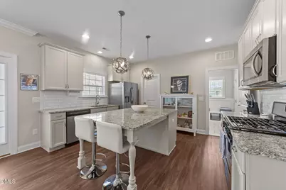 525 Barneswyck Drive, Fuquay-Varina, NC 27526 - Photo 6