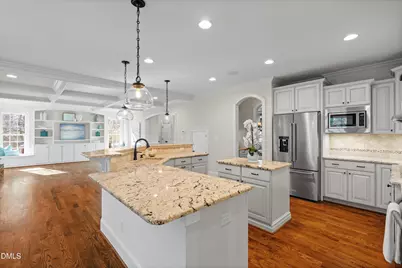 3353 Cheswick Drive, Raleigh, NC 27609 - Photo 10