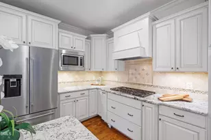 3353 Cheswick Dr, Raleigh, NC 27609 - Photo 10