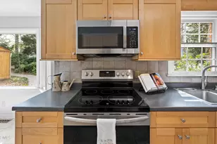 400 Cedar Hill Ln, Raleigh, NC 27609 - Photo 22