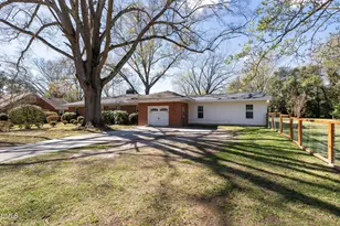 205 John St, Louisburg, NC 27549 - Photo 2