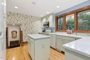 1513 Dellwood Dr, Raleigh, NC 27607 - Photo 14