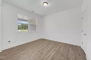 160 Golfview Ave, Benson, NC 27504 - Photo 32