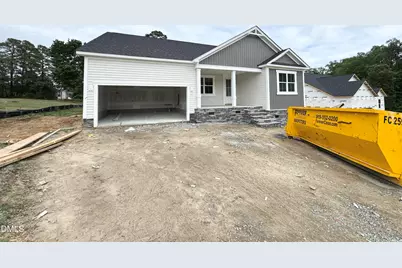 160 Golfview Avenue, Benson, NC 27504 - Photo 1