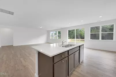 160 Golfview Avenue, Benson, NC 27504 - Photo 12