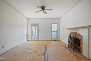 900 Albany Ct, Raleigh, NC 27615 - Photo 4