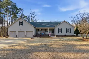 2045 Twin Acres Rd, Clayton, NC 27520 - Photo 2