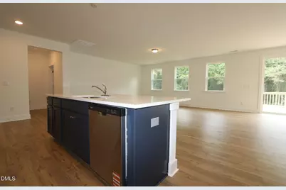 144 Golfview Avenue, Benson, NC 27504 - Photo 8