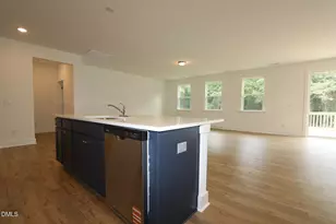 144 Golfview Ave, Benson, NC 27504 - Photo 8