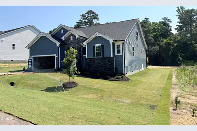 144 Golfview Avenue, Benson, NC 27504 - Photo 2