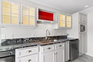 253 Lakeview Dr, Sanford, NC 27332 - Photo 24