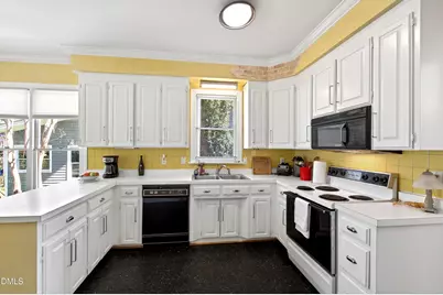 601 Latham Way, Raleigh, NC 27604 - Photo 8