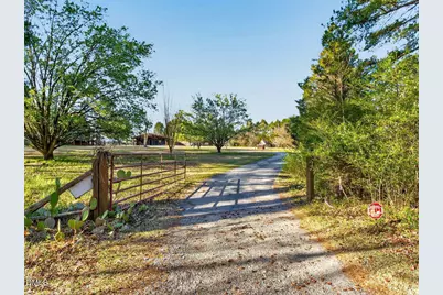 9759B Cleveland Road, Clayton, NC 27520 - Photo 8