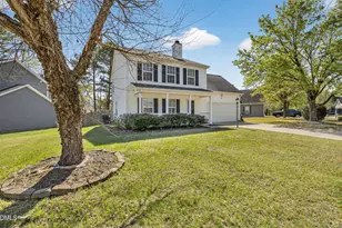 201 Tullich Way, Holly Springs, NC 27540 - Photo 2