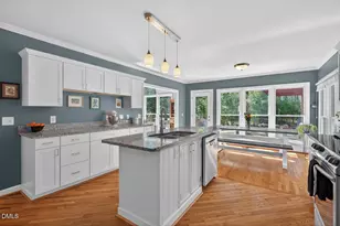 100 Juniper Ct, Carrboro, NC 27510 - Photo 10