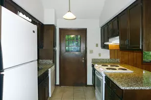 100 Barrington Hill Rd, Chapel Hill, NC 27516 - Photo 10