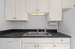 2728 Anderson Dr, Raleigh, NC 27608 - Photo 14